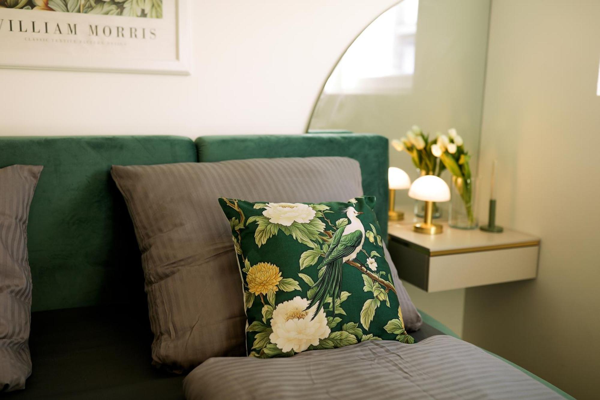C - Gargen, Stilvoll, Modern & Cozy Im Zentrum Von