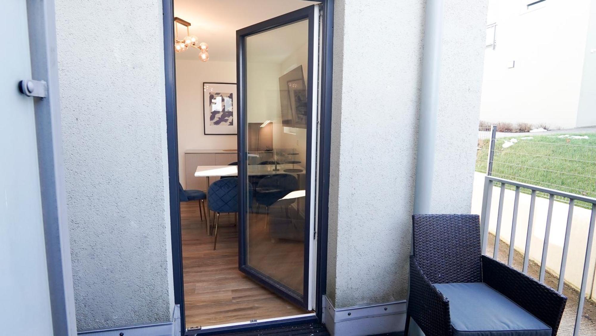 C - Gargen, Stilvoll, Modern & Cozy Im Zentrum Von Apartment